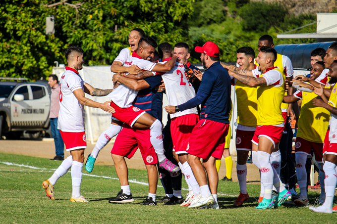 América volta a vencer o Potyguar, mas ainda sem uma atuação convincente