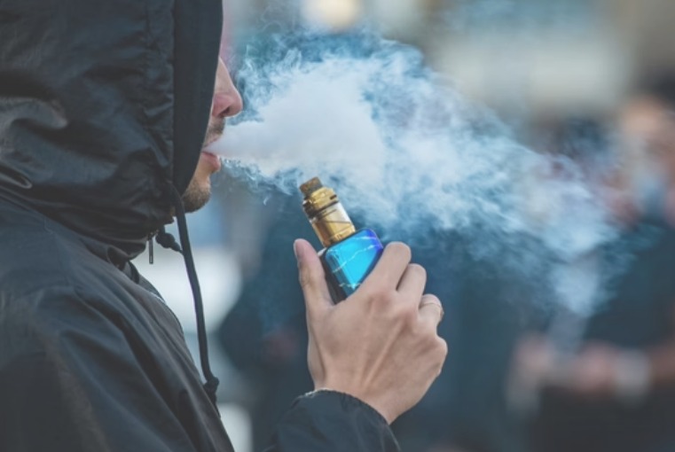 Anvisa mantém a venda de cigarro eletrônico proibida no Brasil