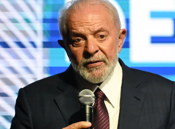 Lula classifica como “absurdo” e “irresponsabilidade” falta de recursos para pesquisa