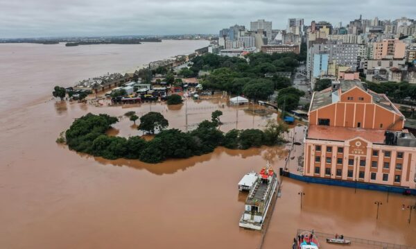 Chuvas intensas voltam a cair no Rio Grande do Sul e governo alerta para evacuação