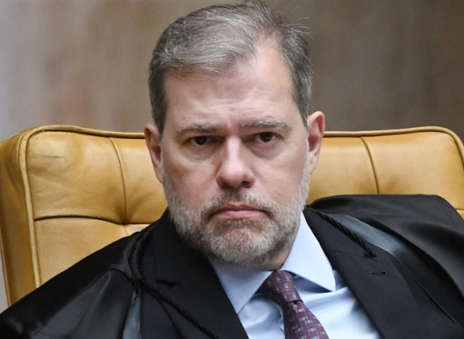 Toffoli põe fim à ação que pede a prisão de Alexandre de Moraes