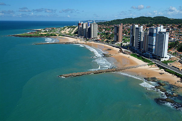 Praia-da-Areia-Preta1.png