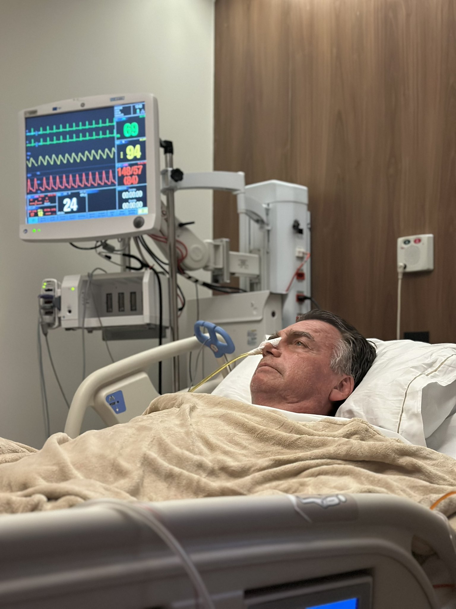 política governo-brasília---df-jair_bolsonaro-cirurgia_bolsonaro-1744719862.jpg