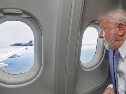 Lula no avião presidencial • Ricardo Stuckert/PR
