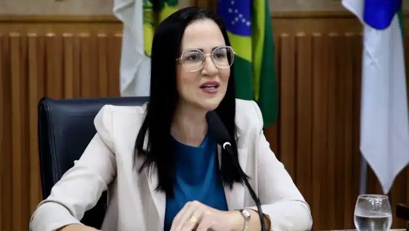 Camila Araújo 