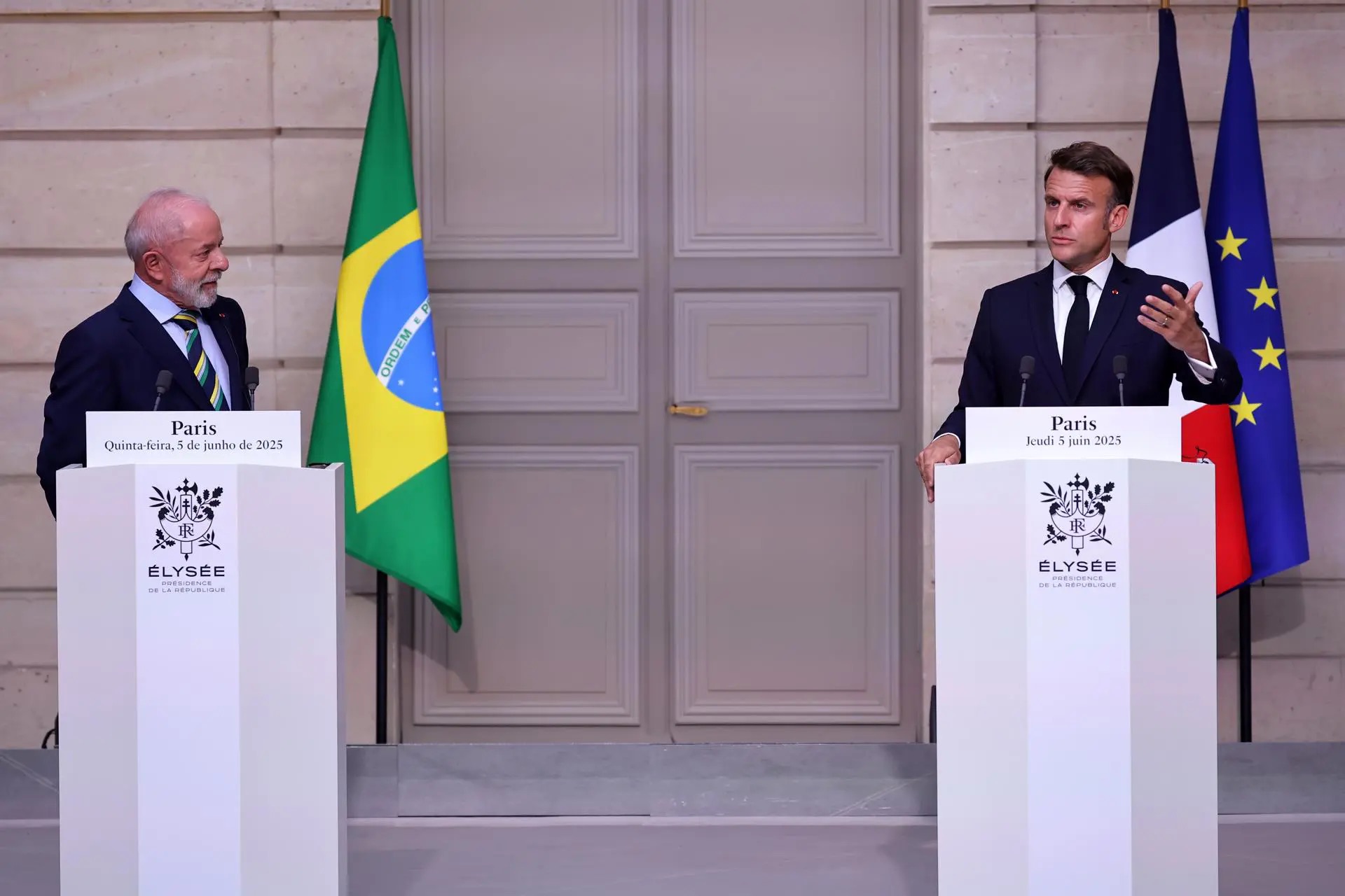 Presidente Emmanuel Macron critica posicionamento de Lula sobre a guerra na Ucrânia (Foto: EFE/EPA/CHRISTOPHE PETIT TESSON / POOL)