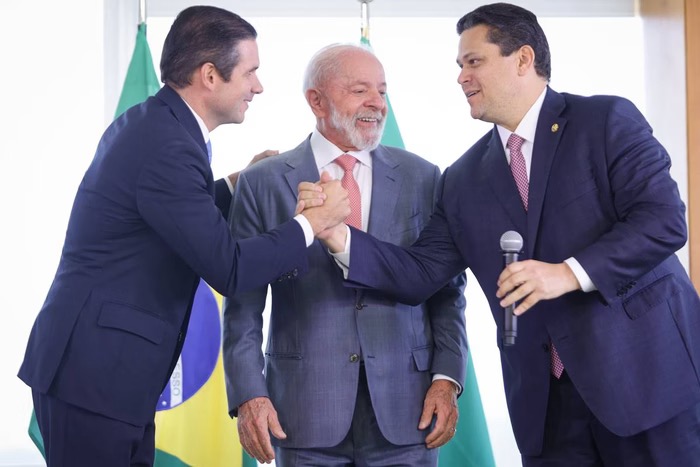 Hugo Motta, Lula e Davi Alcolumbre | Foto: VINÍCIUS SCHMIDT/METRÓPOLES