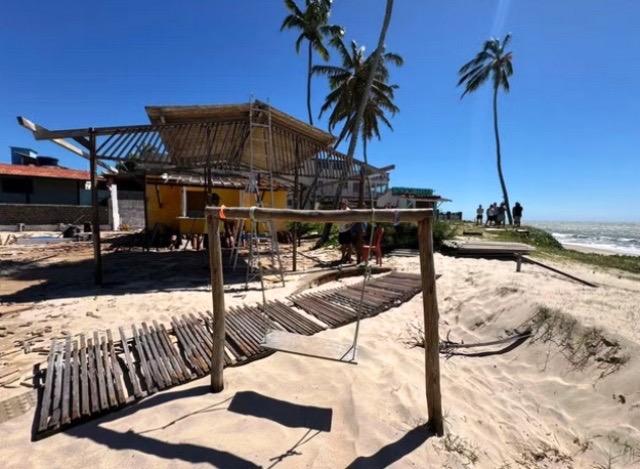 Quiosques na praia de Maxaranguape 
