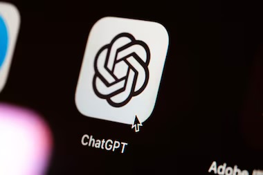 New-York USA December 16 2024: Close-up of ChatGPT app logo on a computer screen with cursor interaction, displayed in a modern digital interface layout Foto: Adobe Stock