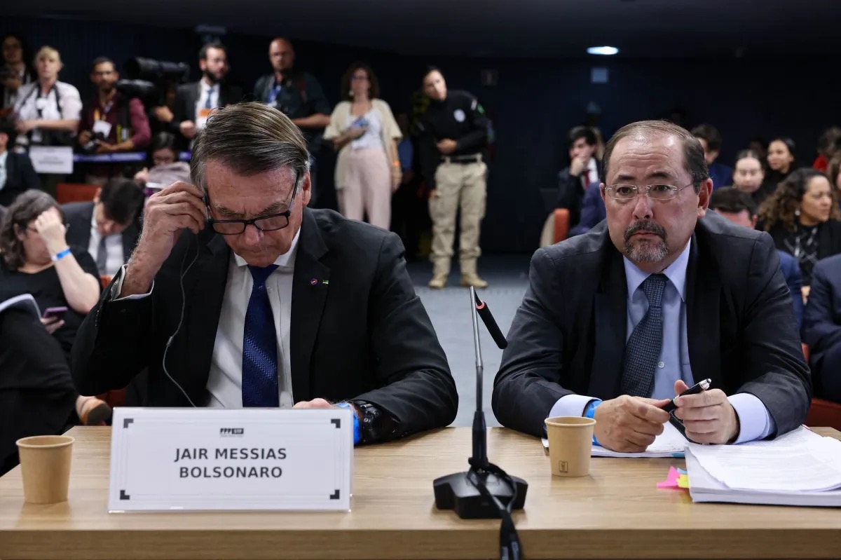 Ex-presidente Jair Bolsonaro e advogado Celso Vilardi no Supremo Tribunal Federal (STF)  • Ton Molina/STF