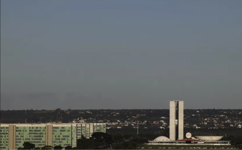 FireShot Capture 141 - Governo consulta empresários e prepara pacote comercial para Trump _ - [www.cnnbrasil.com.br].png