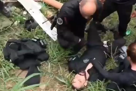 FireShot Capture 346 - Delegado baleado em megaoperação contra o CV precisou amputar a per_ - [www.metropoles.com].png