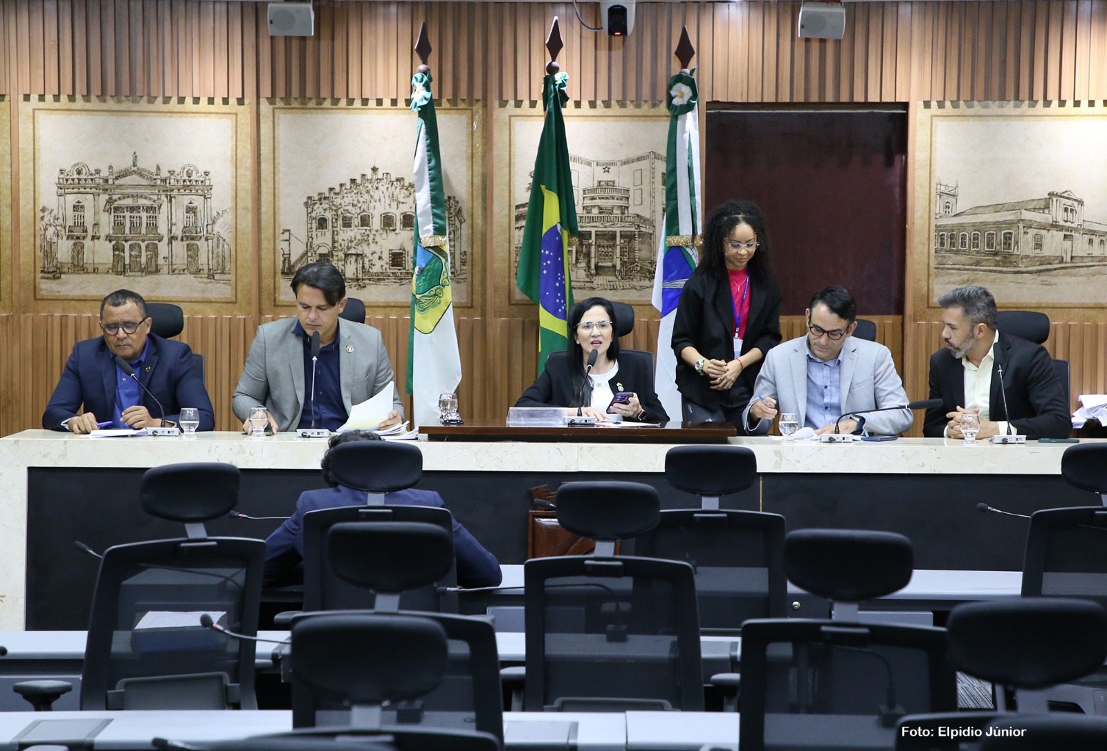 CÂMARA 17-10-2025.png