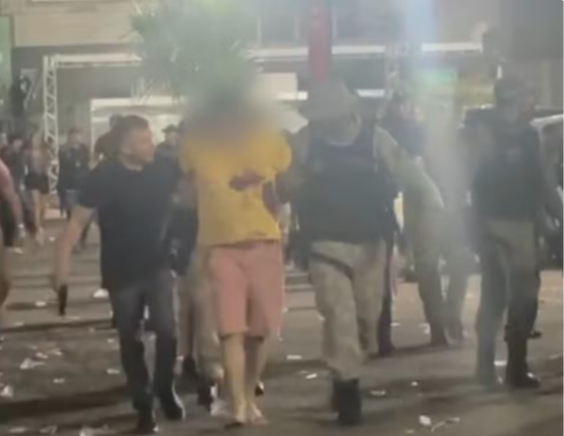 FireShot Capture 473 - Homem morre e 8 pessoas ficam feridas durante tiroteio em show no R_ - [g1.globo.com].png