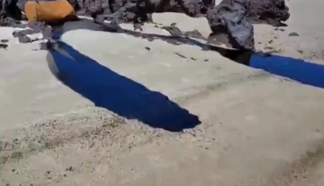 FireShot Capture 541 - Portal da Tropical - Notícias - Barril com óleo aparece na praia de_ - [portaldatropical.com.br].png