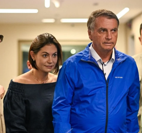 BOLSONARO E MICHELE.png