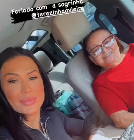 FireShot Capture 569 - Gracyanne Barbosa rebate críticas por ainda morar com a mãe de Belo_ - [revistaquem.globo.com].png