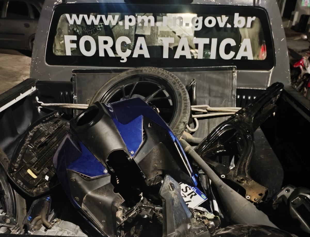Dono de oficina é preso com moto roubada desmontada em Parnamirim