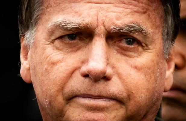 bolsonaro-rosto-foto-reproducao.jpeg