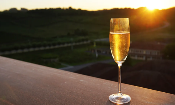 FireShot Capture 791 - Espumante, moscatel e frisante_ diferença entre eles está no teor d_ - [g1.globo.com].png