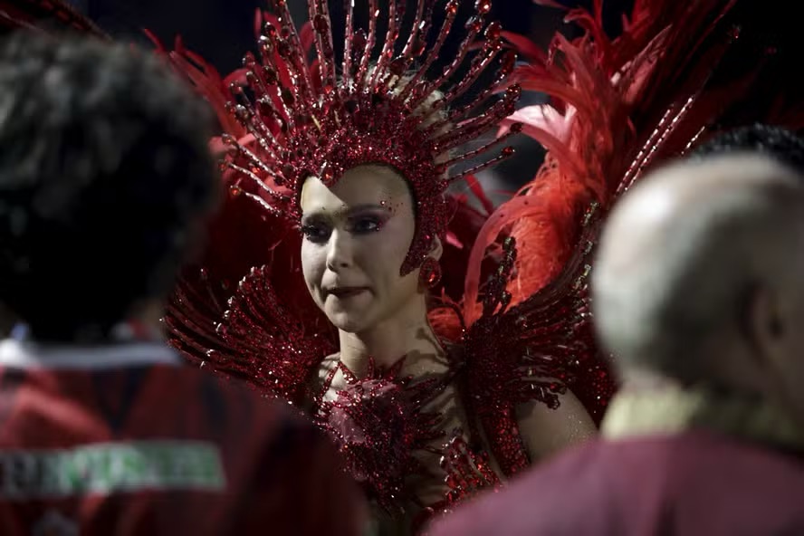 Virginia Fonseca, rainha de bateria da Grande Rio — Foto: Guito Moreto / Agência O Globo