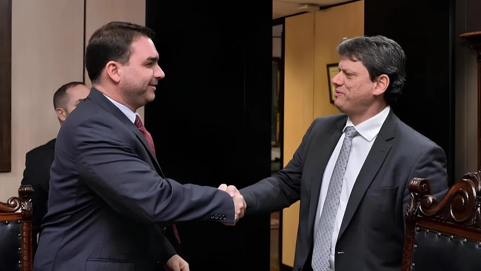 Flavio Bolsonaro e Tarcisio Freitas