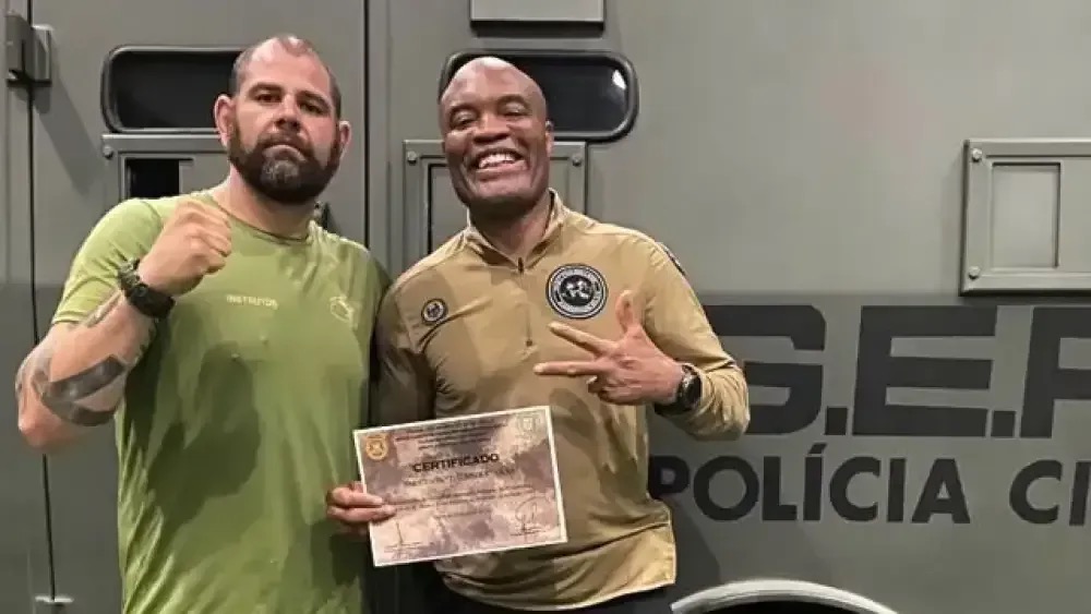 Anderson Silva treina para se tornar um policial nos Estados Unidos  • Reprodução/Instagram/Anderson Silva