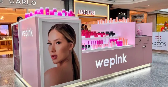 Foto de Virgínia Fonseca em loja da WePink | Foto: Reprodução/Internet