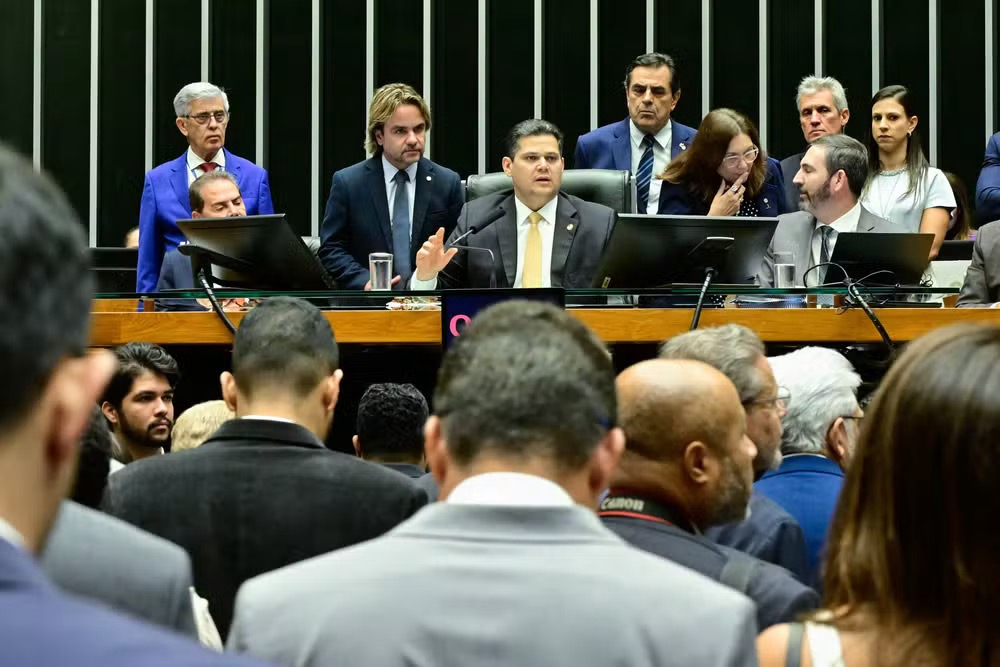 Plenário da Câmara dos Deputados durante sessão conjunta do Congresso Nacional destinada à deliberação do veto presidencial ao PL da Dosimetria. — Foto: Geraldo Magela/Agência Senado