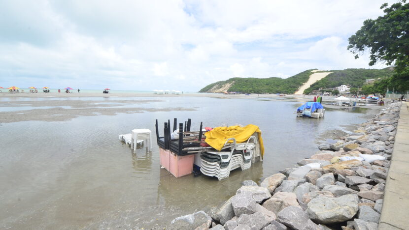 Alagamento-na-Area-da-Engorda-Praia-Ponta-Negra-RN-8-Copia-830x468.jpg