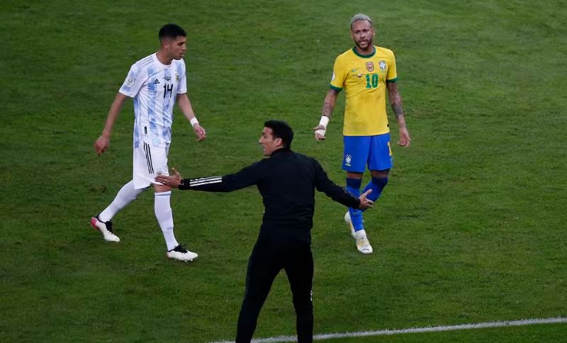Exequiel Palacios e Neymar na Copa América 2021 — Foto: Wagner Meier/Getty Images