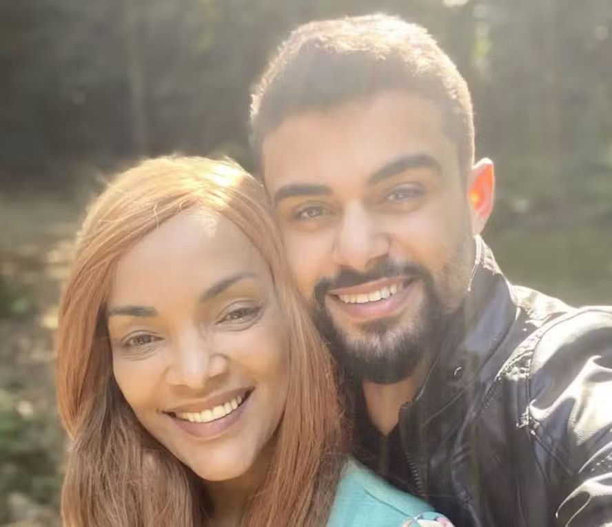 Flordelis com oo produtor musical Allan Soares, de 26 anos — Foto: Reprodução