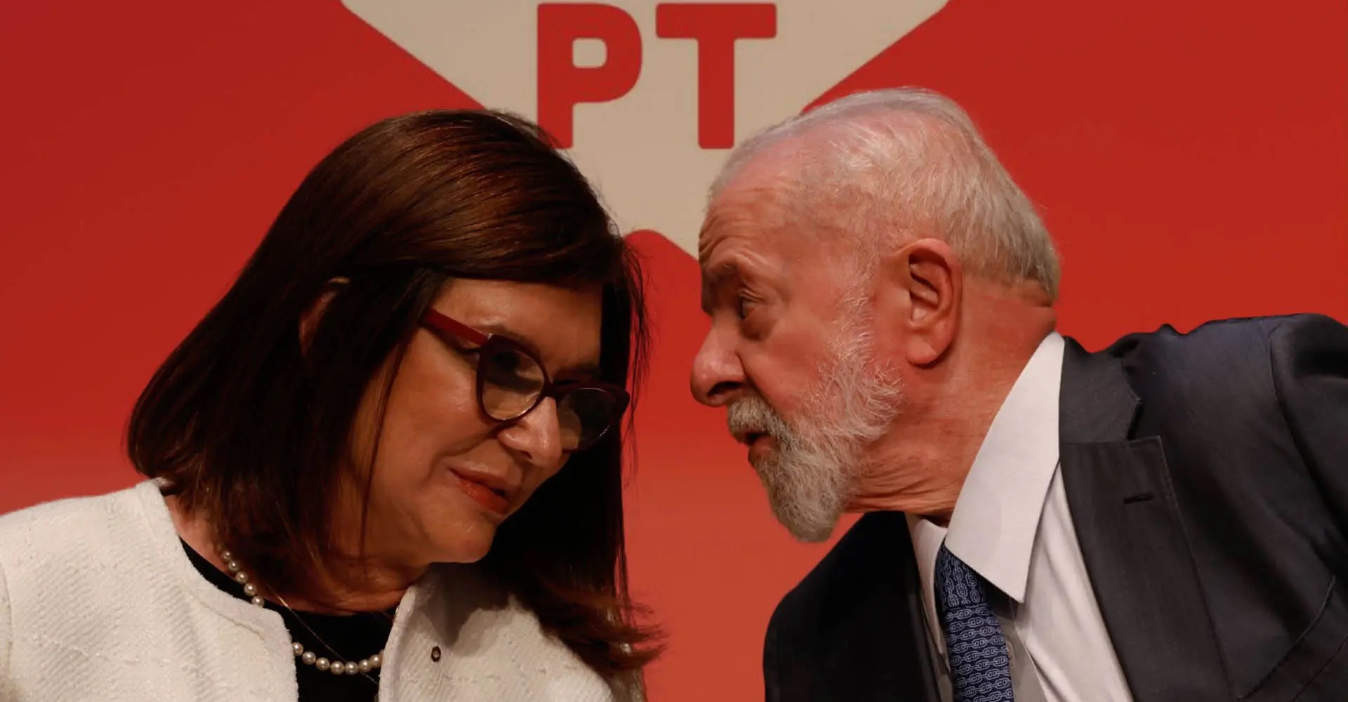 A presidente da Petrobras, Magda Chambriard, com Lula, pouco depois de tomar posse no cargo de direção da estatal - 19/6/2024 | Foto: Fernando Frazão/Agência Brasil