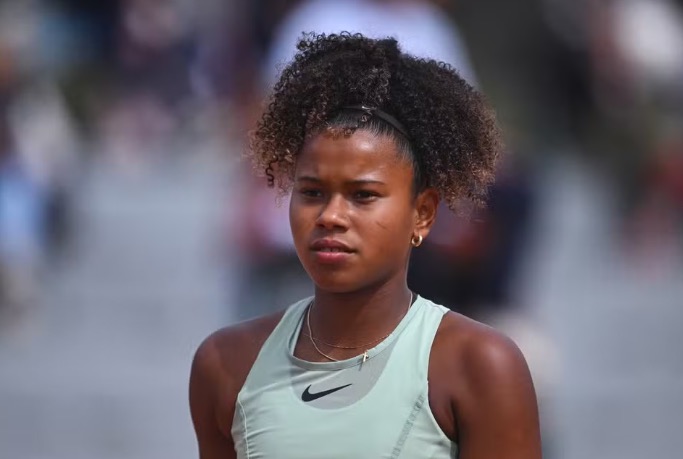 Victória Barros em Roland Garros — Foto: Daniel Kopatsch/Getty Images