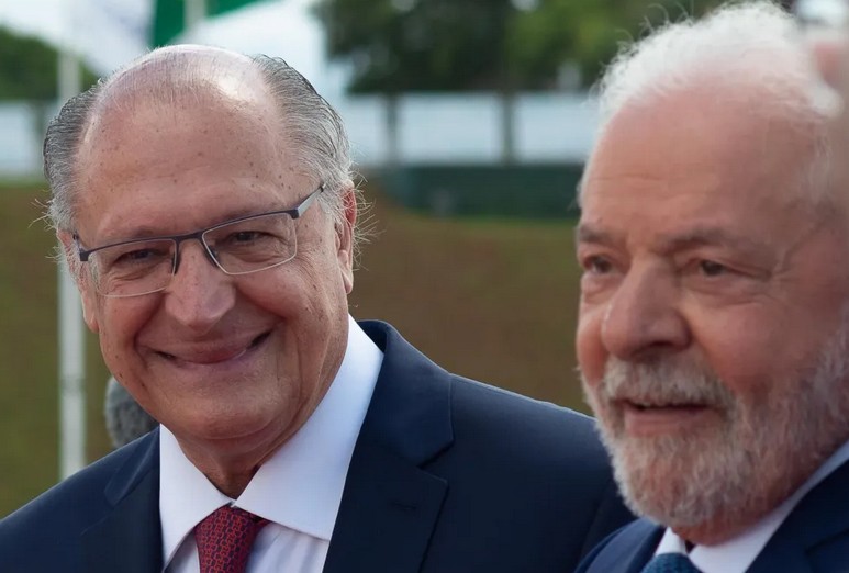 LULA E ALCK.jpg