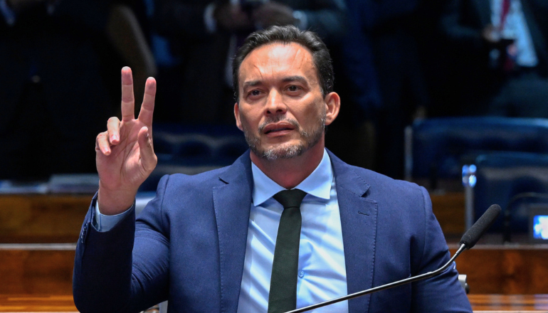 styvenson_senador - 770 x 440 px (4).png