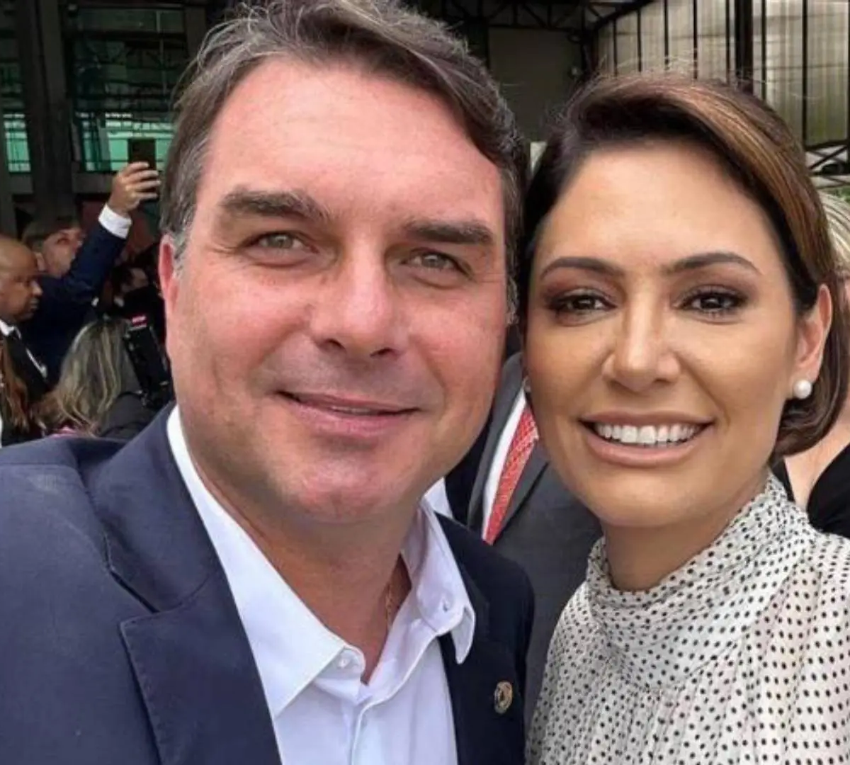Flavio-Michelle-Bolsonaro (1).webp