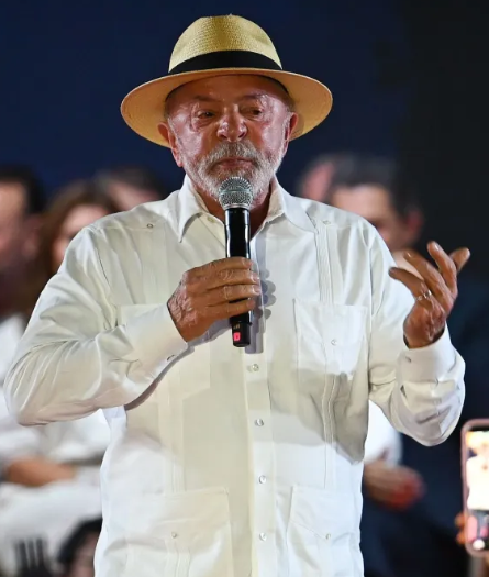 LULA21.PNG