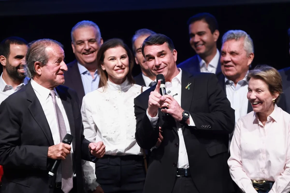 flavio-bolsonaro-pl-anuncia-vice-na-chapa-presidencial.webp