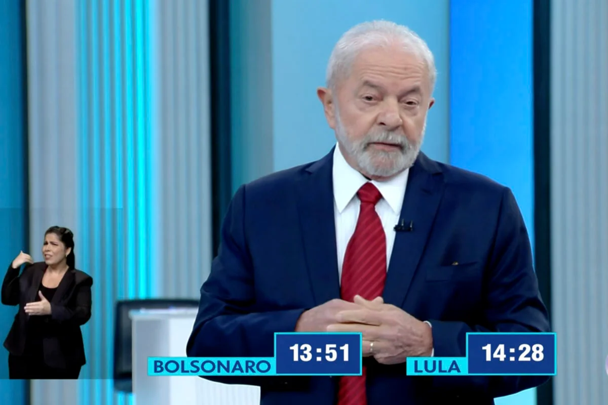 debate-entre-Lula-e-Bolsonaro-presidenciaveis-tv-globo-eleicoes-2022-15.webp