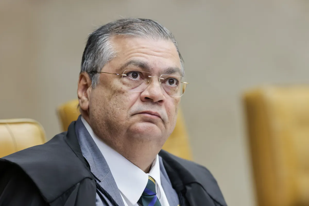 ministro-flavio-dino-plenario-stf.webp