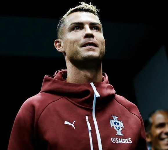 CR7.png