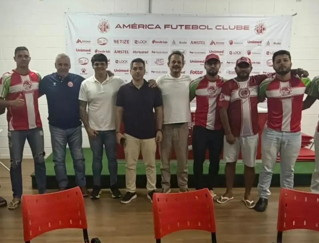 Direção do América e torcidas