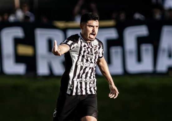 Jonathan, volante do ABC