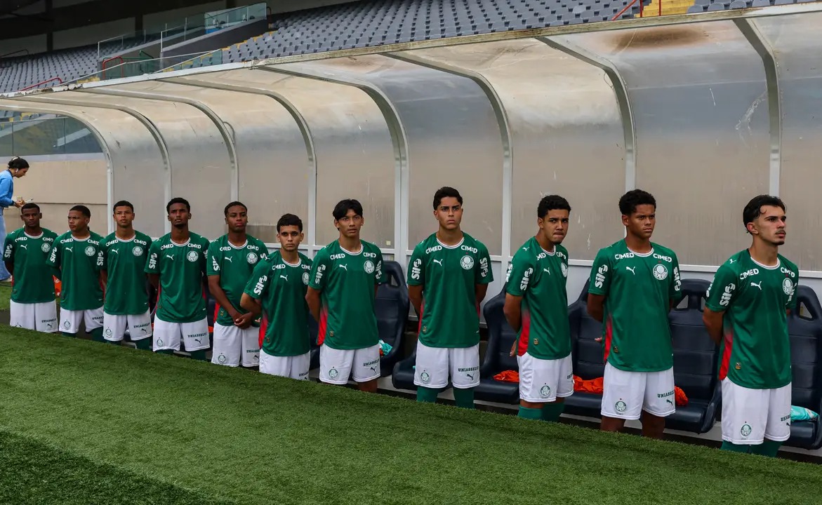 Equipe sub-17 do Palmeiras; clube tem a melhor base do Brasil, segundo Observatório do Futebol (Fabio Menotti/S.E. Palmeiras/Divulgação)