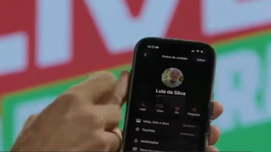 Janones vaza número de Lula 