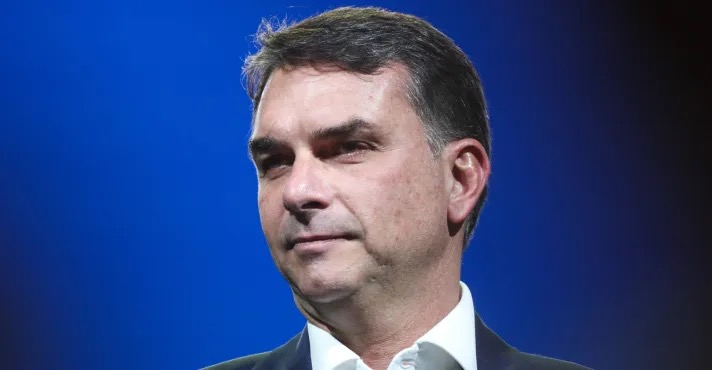 Flávio Bolsonaro durante a convenção do PL que o oficializou como candidato à Presidência - 25/7/2026 | Foto: Marina Uezima/Reuters