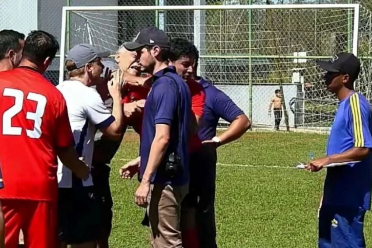 Homem de 75 anos é condenado a pagar R$ 10 mil após socar árbitro em jogo amador