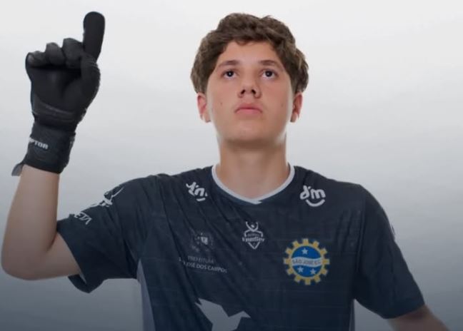 Goleiro de 14 anos morre após grave acidente e família doa órgãos